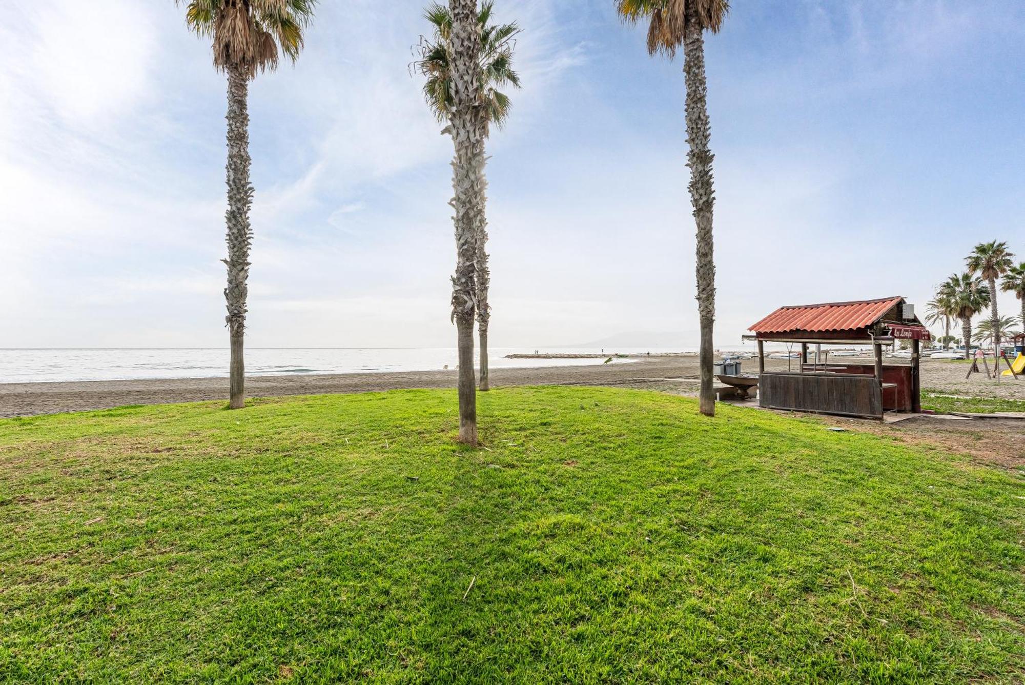 Casita Playa Apartment Malaga Bagian luar foto